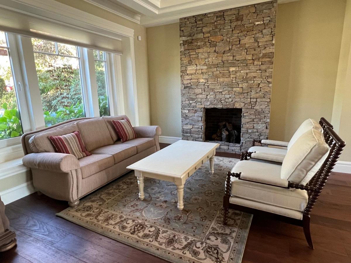 Spacious Cozy House In Vancouver West Εξωτερικό φωτογραφία