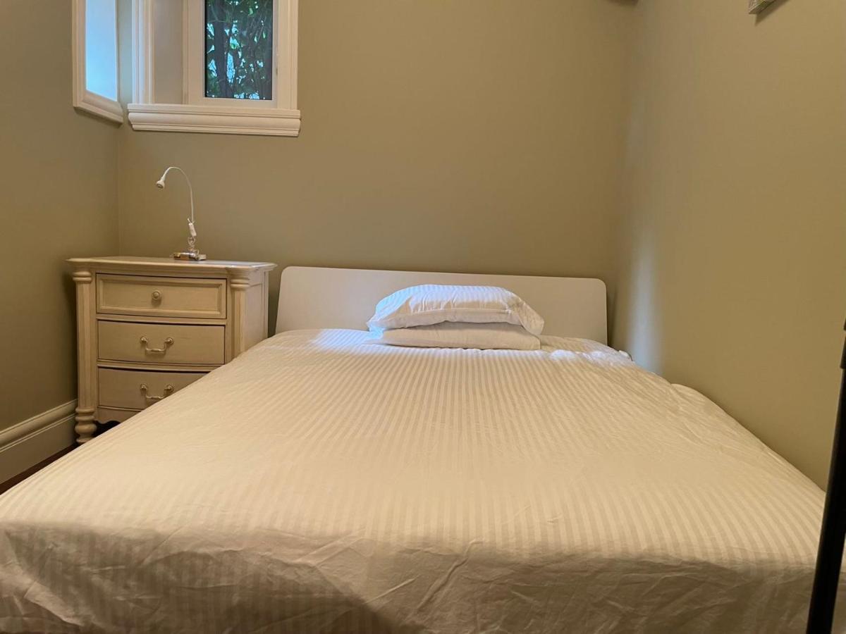 Spacious Cozy House In Vancouver West Εξωτερικό φωτογραφία